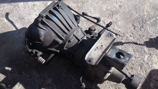 ขายเกียร์ธรรมดา 5 สปีดใส่ตู้โตโยต้า 2L 3L