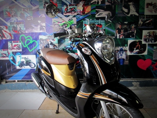 Fino คลาสสิค รุ่นขายดี สีดำนํ้าตาล เกย์แยก เครื่องยนต์เดิมๆ แถม 3 รายการ