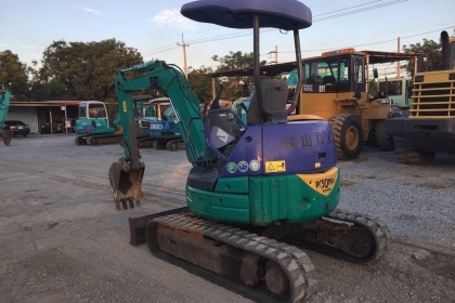 KOMATSU PC30MR ญี่ปุ่นแท้ โทร.090-986-2521 อ๊อบ