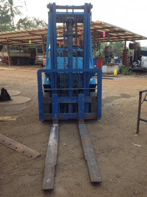 โฟล์คลิฟท์ toyota1.5t โฟล์คลิฟท์ toyota1.5t