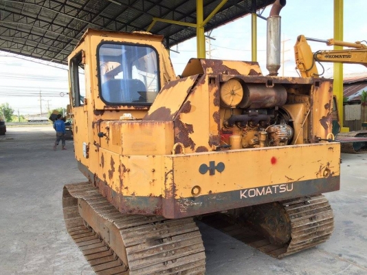 KOMATSU PC 10HT-1 เก่าใช้งานในไทย ราคา 300,000 บาท