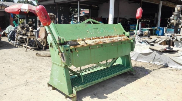 ** SOLD ** เครื่องพับมือโยกรุ่นหนัก CHICAGO 6 ฟุต 180 cm ฟันถอดได้งานนอกสภาพสวยพร้อมใช้งาน