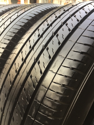 ยาง Dunlop 215-70-15 ปี 15 ครบชุด 4 เส้น 5500 สภาพสวยๆไม่มีปะไม่บวมไม่กินข้าง ดอกยางเหลือเยอะเอาไปวิ่งกันใด้อีกยาวค่ะ ยาง Dunlop 215-70-15 ปี 15 ครบชุด 4 เส้น 5500 สภาพสวยๆไม่มีปะไม่บวมไม่กินข้าง ดอกยางเหลือเยอะเอาไปวิ่งกันใด้อีกยาวค่ะ