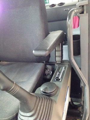 KOMATSU PC130-8 รถสวยเหมือนใหม่ 1781ชั่วโมง ราคาต่อรองได้ สอบถามได้ครับ 0872976734