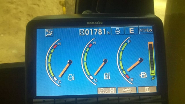 KOMATSU PC130-8 รถสวยเหมือนใหม่ 1781ชั่วโมง ราคาต่อรองได้ สอบถามได้ครับ 0872976734