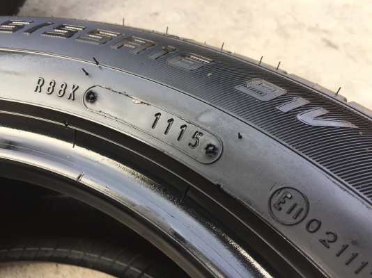 ยาง Dunlop 205-55-16 ปี 15 ครบชุด 4 เส้น 3500  สภาพสวยๆไม่บวมไม่กินข้าง ดอกยางเหลือเยอะเอาไปวิ่งกันใด้อีกยาวค่ะ