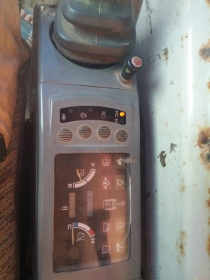 ขายkobelcoskุ60-2มาร์คไฟยสีเดิม รถสภาพตามรูป มาลองขับได้ รุ่นนี้ระบบไฟไม่มีนะคับ