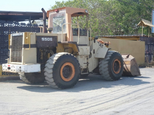 รถตัดล้อยาง CAT950E รถสวยพร้อมใช้ เอสารเล่มทะเบียน