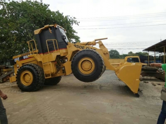 รถตัดล้อยาง CAT950E รถสวยพร้อมใช้ เอสารเล่มทะเบียน