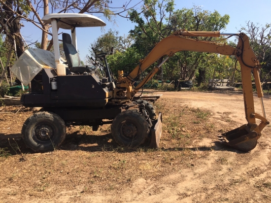 KOMATSU PW30-1 สองเพลา 195,000 บาท เครื่องดี ปั้มแรง สภาพพร้อมใช้งาน เอกสารชื่อขาย