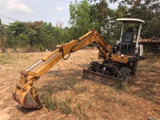 KOMATSU PW30-1 สองเพลา 195,000 บาท เครื่องดี ปั้มแรง สภาพพร้อมใช้งาน เอกสารชื่อขาย