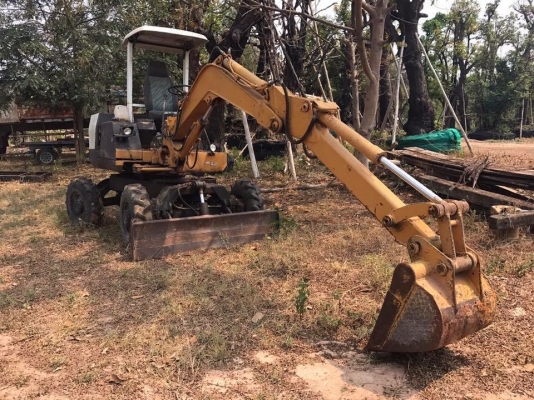 KOMATSU PW30-1 สองเพลา 195,000 บาท เครื่องดี ปั้มแรง สภาพพร้อมใช้งาน เอกสารชื่อขาย