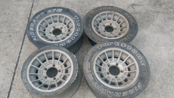 ขายล้อ เอนไก  บาจา  เก่าญี่ปุ่น ไม่เคยใช้งานในไทย ขอบ15 กว้าง.7นิ้ว 5/139  ใส่เบี้ยน วีทาร่า ได้  สภาพเดิมๆ ไม่มีเบียด