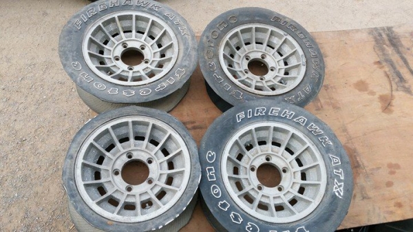 ขายล้อ เอนไก  บาจา  เก่าญี่ปุ่น ไม่เคยใช้งานในไทย ขอบ15 กว้าง.7นิ้ว 5/139  ใส่เบี้ยน วีทาร่า ได้  สภาพเดิมๆ ไม่มีเบียด