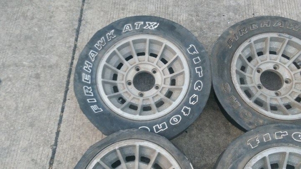 ขายล้อ เอนไก  บาจา  เก่าญี่ปุ่น ไม่เคยใช้งานในไทย ขอบ15 กว้าง.7นิ้ว 5/139  ใส่เบี้ยน วีทาร่า ได้  สภาพเดิมๆ ไม่มีเบียด