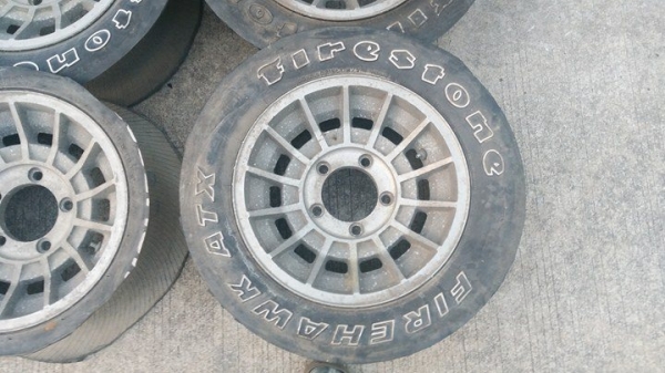 ขายล้อ เอนไก  บาจา  เก่าญี่ปุ่น ไม่เคยใช้งานในไทย ขอบ15 กว้าง.7นิ้ว 5/139  ใส่เบี้ยน วีทาร่า ได้  สภาพเดิมๆ ไม่มีเบียด