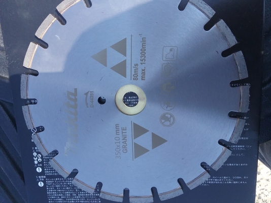 จำหน่ายใบตัดจ๊อยถนน ขนาด14" ความหนา 10 มิล ราคา 3,600 ฿ สินค้ามีจำนวนจำกัด สอบถามได้ที่091-7069991 จำหน่ายใบตัดจ๊อยถนน ขนาด14" ความหนา 10 มิล ราคา 3,600 ฿ สินค้ามีจำนวนจำกัด สอบถามได้ที่091-7069991