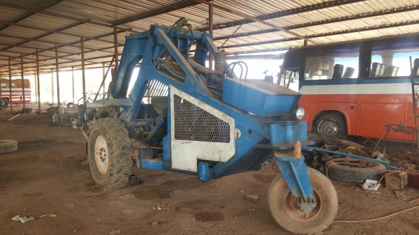 ขาย รถคีบ 3 ล้อ เครื่อง ISUZU 85 แรงม้า ปั้มดี ยางเต็ม รถใช้งานได้ดีครับ