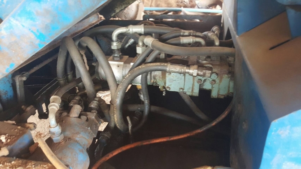 ขาย รถคีบ 3 ล้อ เครื่อง ISUZU 85 แรงม้า ปั้มดี ยางเต็ม รถใช้งานได้ดีครับ