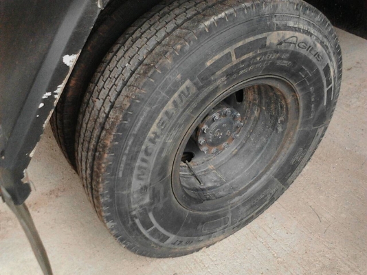 รถฮีโน่ 6 ล้อ รั้ว ( ไม่ดั้ม ) FC4J 175 แรงม้า ปี 55. , (​ รถวิ่ง 2x,xxx กม. ) สนใจติดต่อ 081 - 6079