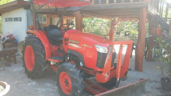 ขายรถไถคูโบต้า L3608 ใบมีดหน้า ผานหลัง ทำงาน1,1xx ชม.เอกสารทะเบียนครบ ขายรถไถคูโบต้า L3608 ใบมีดหน้า ผานหลัง ทำงาน1,1xx ชม.เอกสารทะเบียนครบ