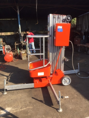 ขายด่วนรถกระเช้า SKYJACK (USA) ทำงานในที่สูง 11 เมตร ใช้ไฟฟ้าบ้าน