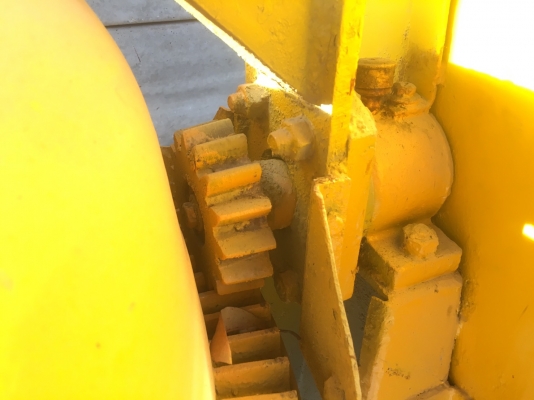 โม่ผสมปูน HITECH TYK MIXER เก่าเก็บเหล็กแข็งแรงมาก สภาพพร้อมใช้งาน (ไม่มีมอเตอร์) โม่ผสมปูน HITECH TYK MIXER เก่าเก็บเหล็กแข็งแรงมาก สภาพพร้อมใช้งาน (ไม่มีมอเตอร์)