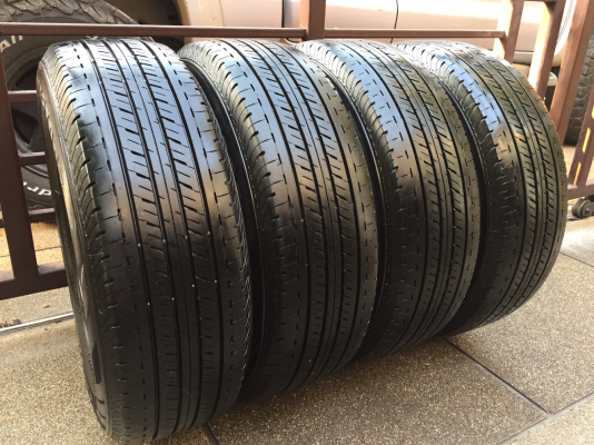 ยาง Bridgestone 215 70 15 กลางปี15 ดอกเต็ม ไม่มีปะ ใช้ยาว ราคาไม่แพง ยาง Bridgestone 215 70 15 กลางปี15 ดอกเต็ม ไม่มีปะ ใช้ยาว ราคาไม่แพง