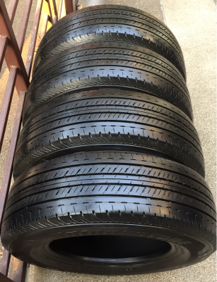 ยาง Bridgestone 215 70 15 กลางปี15 ดอกเต็ม ไม่มีปะ ใช้ยาว ราคาไม่แพง ยาง Bridgestone 215 70 15 กลางปี15 ดอกเต็ม ไม่มีปะ ใช้ยาว ราคาไม่แพง