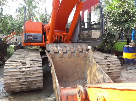 ขายHITACHI  EX200-5E  มาใหม่  เก่าญี่ปุ่นแท้  สภาพสวยมากๆๆ  แทรค  80   เอกสารอินวอยครบ  ลองระบบกันได้ทุกวัน  โทร  089-3818694  ดวงนภา