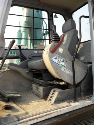 ขายKOBELCO SK100-3  มาร์คไฟว์  ซุปเปอร์  เก่าญี่ปุ่นแท้  สภาพสวย  3,XXX  ชั่วโมง  แทรค 60  ลองระบบกันได้ทุกวัน  โทร  089-3818694  ดวงนภา