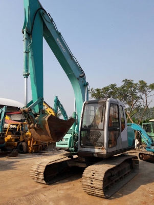 ขายKOBELCO SK100-3  มาร์คไฟว์  ซุปเปอร์  เก่าญี่ปุ่นแท้  สภาพสวย  3,XXX  ชั่วโมง  แทรค 60  ลองระบบกันได้ทุกวัน  โทร  089-3818694  ดวงนภา