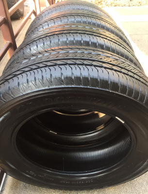 ยาง Bridgestone 225 65 17 ปี14 ดอกเยอะ พร้อมใช้งาน ราคาไม่แพง