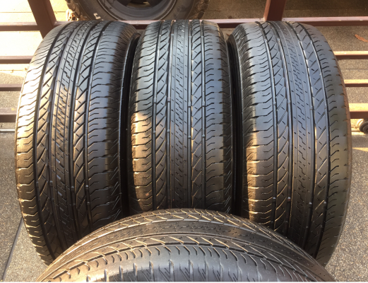 ยาง Bridgestone 225 65 17 ปี14 ดอกเยอะ พร้อมใช้งาน ราคาไม่แพง