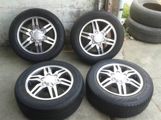 ล้ออีสุ ขอบ16นิ้ว6รู พร้อมยาง ชุดนี้ ราคา 5800 บาท