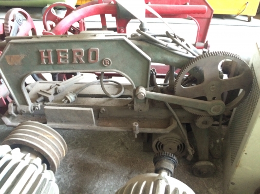 ขายเลื่อยHeroเก่าเก็บพร้อมใช้1ตัวอีก2ตัวขาดมอเตอร์ใส่มอเตอร์ใช้ได้เลยครับราคา3ตัว14000
