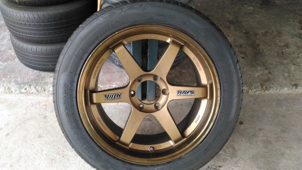 ขายล้อพร้อมยางขอบ 20 จำนวน 1 วง