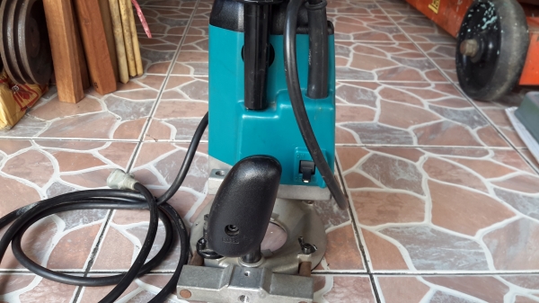 ขายเร้าเตอร์ makita