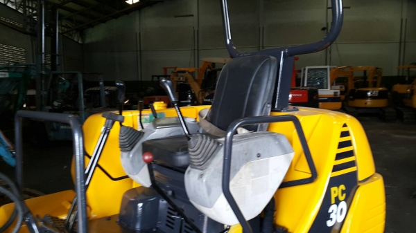 ขาย รถขุด KOMATSU รุ่น PC30-7- มือสองญี่ปุ่น แทรกเหล็ก สลัก บูท เอวแน่น 100\% มีไลน์ สามารถใส่หัวกระแทกได้ มือถือ/LINE ID : 0818753444 ขาย รถขุด KOMATSU รุ่น PC30-7- มือสองญี่ปุ่น แทรกเหล็ก สลัก บูท เอวแน่น 100\% มีไลน์ สามารถใส่หัวกระแทกได้ มือถือ/LINE ID : 0818753444
