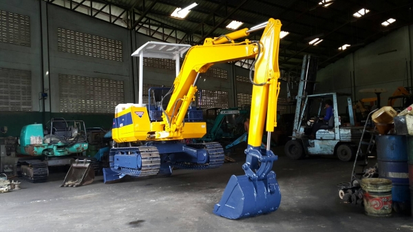 ขาย รถขุด KOMATSU รุ่น PC30-6- มือสองญี่ปุ่น แทรกเหล็ก สลัก บูท เอวแน่น 100\% สวย พร้อมใช้งาน มือถือ/LINE ID : 0818753444 ขาย รถขุด KOMATSU รุ่น PC30-6- มือสองญี่ปุ่น แทรกเหล็ก สลัก บูท เอวแน่น 100\% สวย พร้อมใช้งาน มือถือ/LINE ID : 0818753444