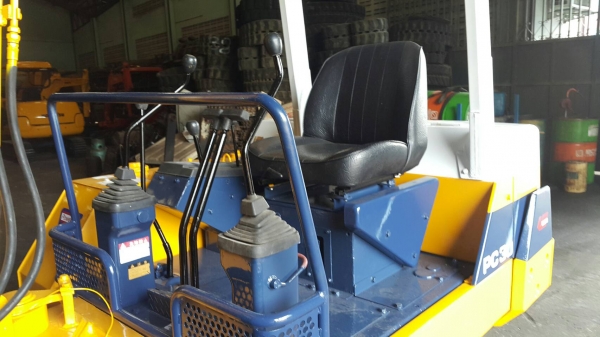 ขาย รถขุด KOMATSU รุ่น PC30-6- มือสองญี่ปุ่น แทรกเหล็ก สลัก บูท เอวแน่น 100\% สวย พร้อมใช้งาน มือถือ/LINE ID : 0818753444 ขาย รถขุด KOMATSU รุ่น PC30-6- มือสองญี่ปุ่น แทรกเหล็ก สลัก บูท เอวแน่น 100\% สวย พร้อมใช้งาน มือถือ/LINE ID : 0818753444