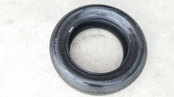ขายยาง195/60/15 ปี 14 BRIDGESTONE EP200 4 เส้น