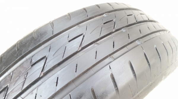 ขายยาง195/60/15 ปี 14 BRIDGESTONE EP200 4 เส้น