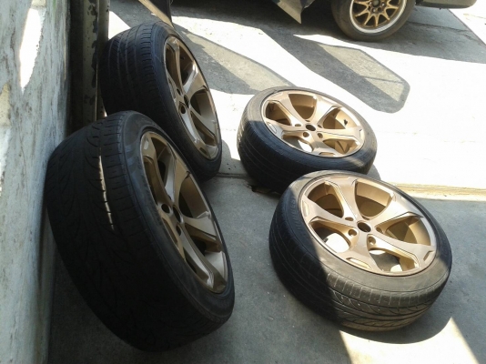 ขอบ17นิ้ว5รู114 พร้อมยาง ชุดนี้ ราคา 7200 บาท