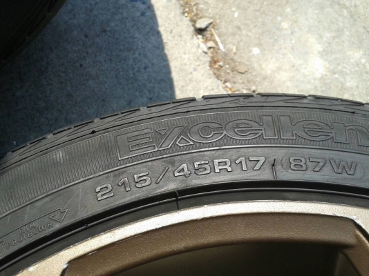 ขอบ17นิ้ว5รู114 พร้อมยาง ชุดนี้ ราคา 7200 บาท