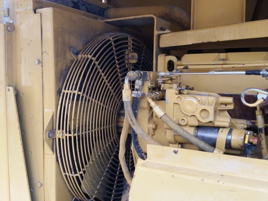 ขายรถบดอัดสั่นสะเทือนล้อเรียบ 10 ตัน CATERPILLAR CS-563 นำเข้าจาก USA แท้ 100\% สภาพสวย ไม่เคยใช้งานในไทย ขายรถบดอัดสั่นสะเทือนล้อเรียบ 10 ตัน CATERPILLAR CS-563 นำเข้าจาก USA แท้ 100\% สภาพสวย ไม่เคยใช้งานในไทย