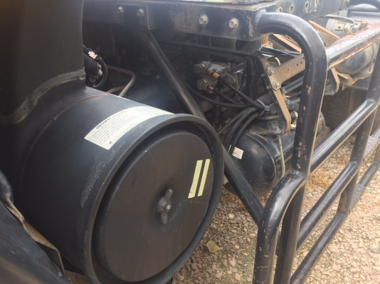 10 ล้อหัวลาก 320 แรง ปี2549 แม็คโหลดแล้ว ไมล์ 5แสน รถสวยเดิมๆ