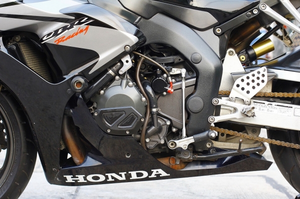 ขาย  CBR1000 ปี 06-07 หน้าโหนก