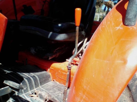 ลูกค้ามัดจำแล้ว จาก จ. อุดรธานีKUBOTA M7040 ราคา 345,000 บาท ปี 52 เครื่องดี เกียร์ดี. (ใบมีด หาง 7) เอกสารเล่มทะเบียน