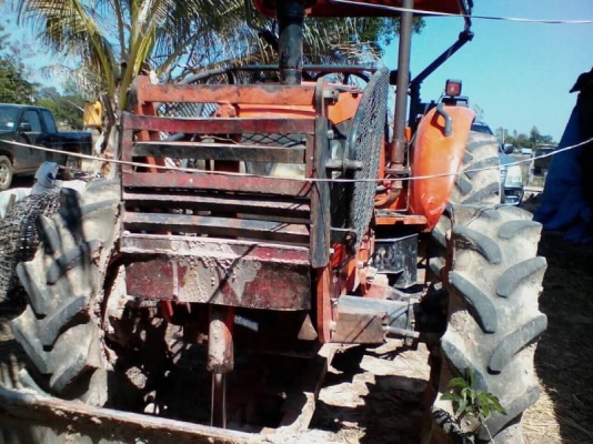 ลูกค้ามัดจำแล้ว จาก จ. อุดรธานีKUBOTA M7040 ราคา 345,000 บาท ปี 52 เครื่องดี เกียร์ดี. (ใบมีด หาง 7) เอกสารเล่มทะเบียน